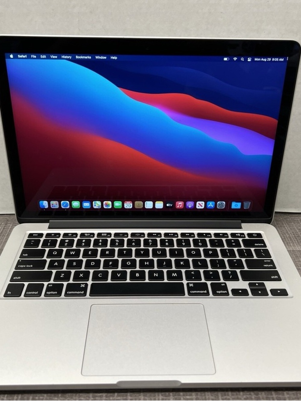 Apple MacBook Pro Aluminum Silver with Black Keyboard